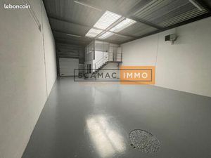 Local industriel 170 m²