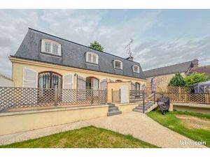Location maison 90 44 m² Les Essarts-Le-Roi (78690) 1.340