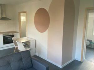 ? Maison de 51 m² semi-meublée à louer – entièrement rénovée en 2023