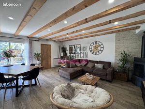 Maison 9 pièces 202 m²