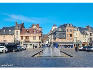 Local commercial emplacement N°1