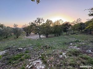 Terrain 1921 m² GANGES