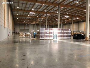 Local d'activité 5 939 m²