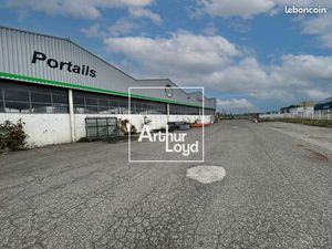 Local commercial 1 995 m²