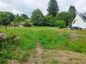 Terrain 1300 m² QUISTINIC Bourg
