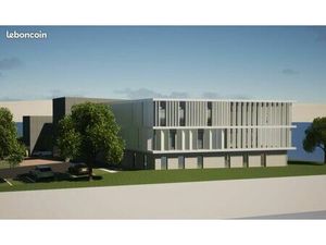 Local bureaux 3 111 m²