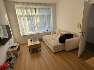 Studio entièrement rénové (0 de charge )