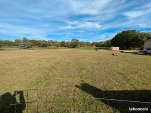Vente terrain à bâtir à Labastide Saint Pierre