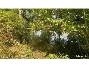 Terrain de loisir non constructible bord de rivière