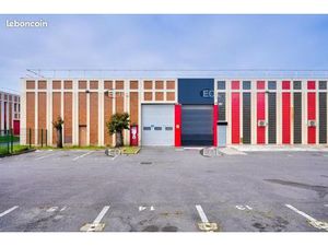 Local d'activité 298 m²