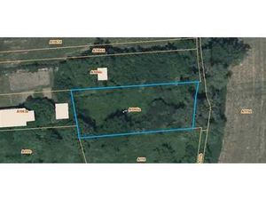 Grand terrain à Ruette