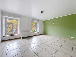 Chouette appartement une chambre idéalement situé.