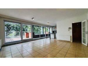 Appartement de standing avec terrasse et garage à Marche