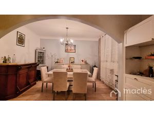 À vendre : Maison familiale avec terrasse et combles aménage