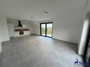 Appartement 2 chambres  terrasse  parking et cave