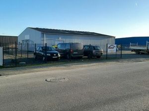 Lot de 3 bureaux avec hall d'accueil