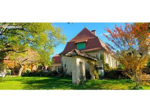 Charmante chartreuse en pierres de 1773