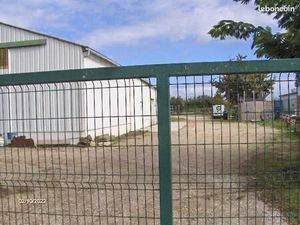 Entrepôt de 80m² VENANSAULT