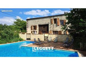 Maison 21 pièces 500 m²