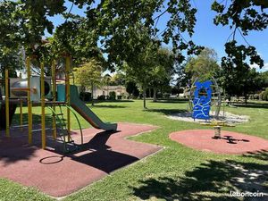 Terrain 792 m² Althen Des Paluds