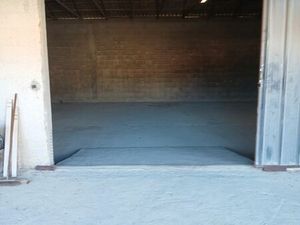 Local vide 160m²   800ht /mois