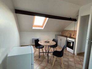 Appartement Persan 2 pièces- meublé 725CC