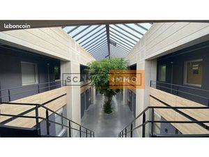 Local d'activité 240 m²