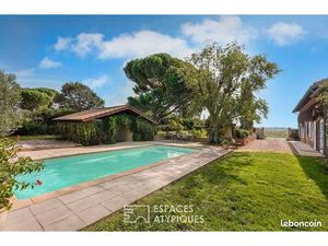 Maison 7 pièces 230 m²