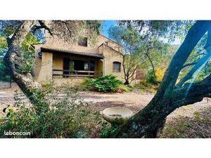 Cournonsec villa T5 R+1 de 180 m2 terrain 455m2 piscinable