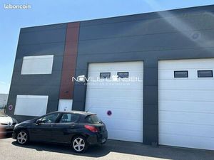 Local d'activité 450 m²