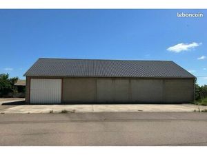 Local 300m2 belle visibilité