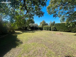 TERRAIN A BATIR DE 500 m² SUR AUBIGNAN