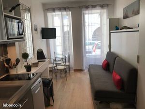 À louer uniquement mois de décembre studio proche vieux port