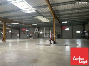 Local d'activité 3 000 m²