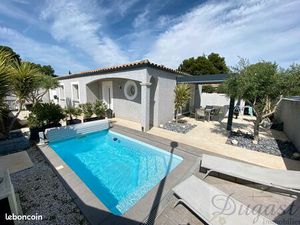 Villa de plain pied T4 piscine