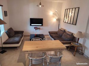 Location maison meublée 60m2 2 chambres clim réversible veranda place voiture