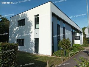 Bureaux 100 m²