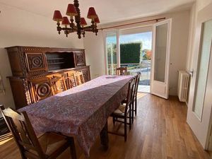 Maison familiale 4 chambres avec jardin – centre de Laillé