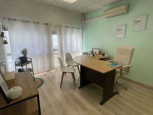 Petit bureau hypercentre éléphants