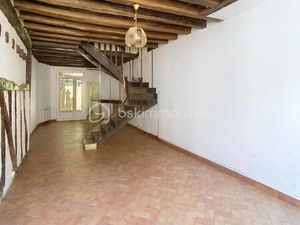 Maison de village avec jardin