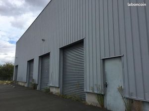 Local commercial 2 167 m²