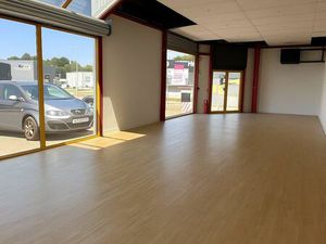 Local commercial 125 m² Auray