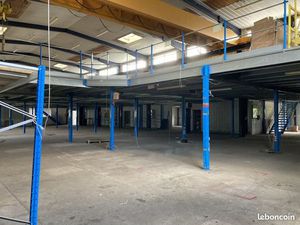 Local 2000 m² Crach