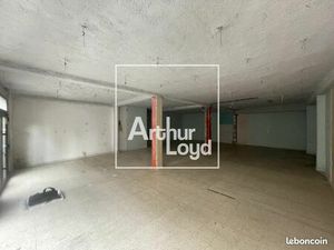 Local commercial 126 m²