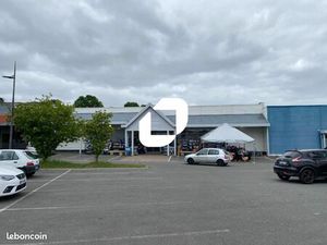 Local commercial 771 m²