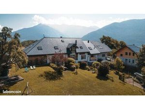 Ensemble immobilier durable 800 m² – gîte  appartements et maisons d’habitation à Mercury