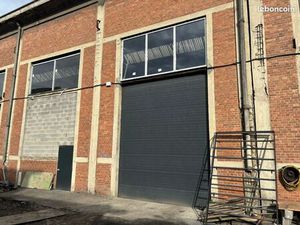 Hangar  entrepot  dépôt  stockage Garage