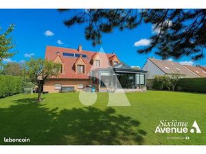 Pavillon 8 pièces 185 m²