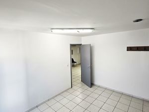 À louer – Local professionnel idéalement situé dans la zone Hyper U de Clermont-l’Hérault