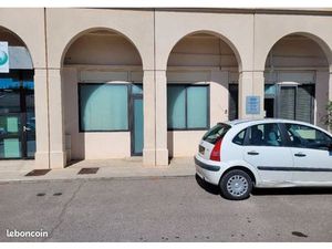 Locaux commerciaux castries